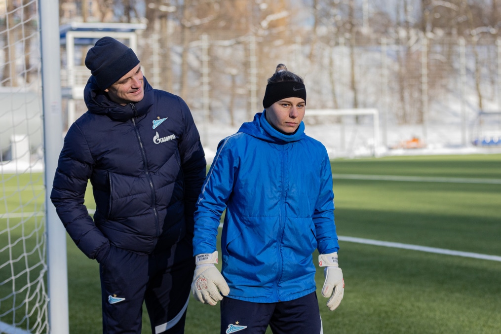 Тренировка женской команды «Зенит» перед матчем с «Крыльями Советов»