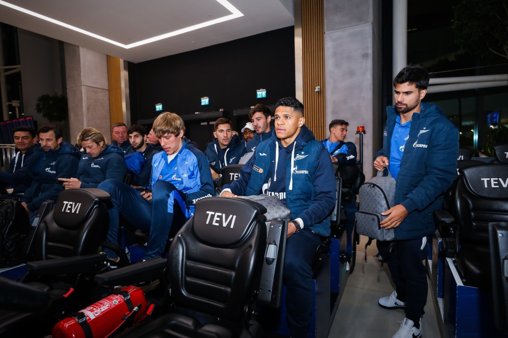 Вылет команды в Стамбул на матч «Фенербахче» — «Зенит»