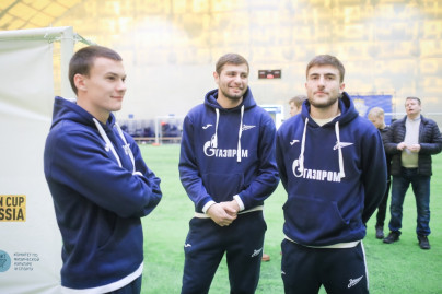 Игроки «Зенита»-2 на церемонии награждения турнира «Кубок над Невой» среди лиц с церебральным параличом
