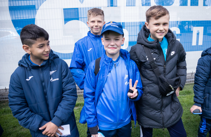 Игроки команды «Газпром»-Академии 2013 г.р. на тренировке «Зенита»