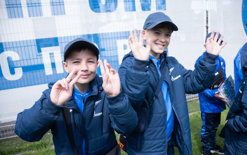 Игроки команды «Газпром»-Академии 2013 г.р. на тренировке «Зенита»