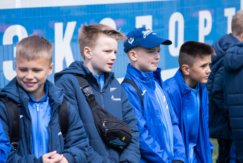 Игроки команды «Газпром»-Академии 2013 г.р. на тренировке «Зенита»