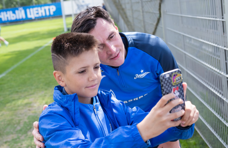 Игроки команды «Газпром»-Академии 2013 г.р. на тренировке «Зенита»