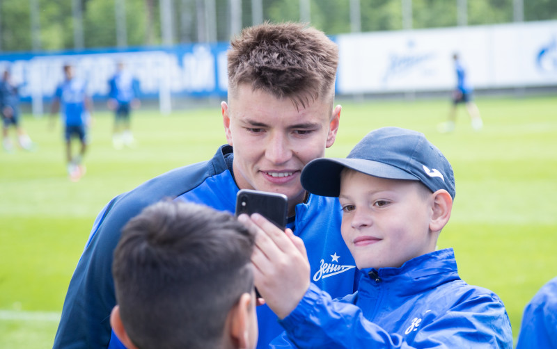 Игроки команды «Газпром»-Академии 2013 г.р. на тренировке «Зенита»