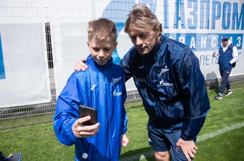 Игроки команды «Газпром»-Академии 2013 г.р. на тренировке «Зенита»