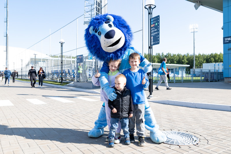 Фан — Променад  перед матчем «Зенит» — «Краснодар»