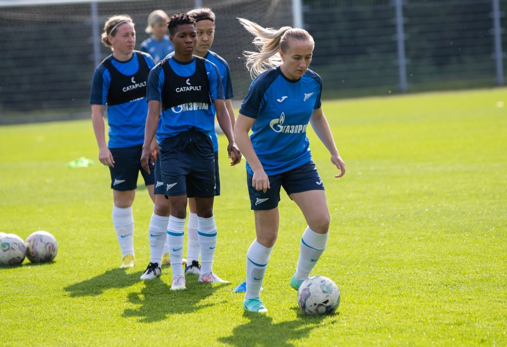 Тренировка женской команды «Зенит» перед матчем c «Рубином»