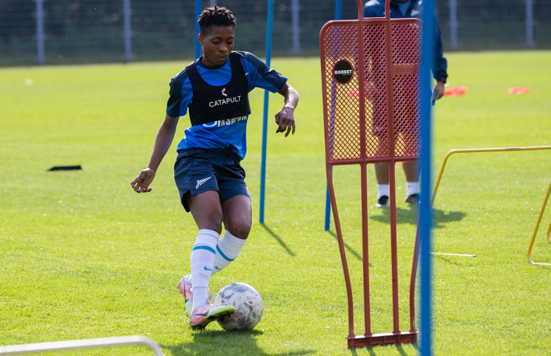 Тренировка женской команды «Зенит» перед матчем c «Рубином»