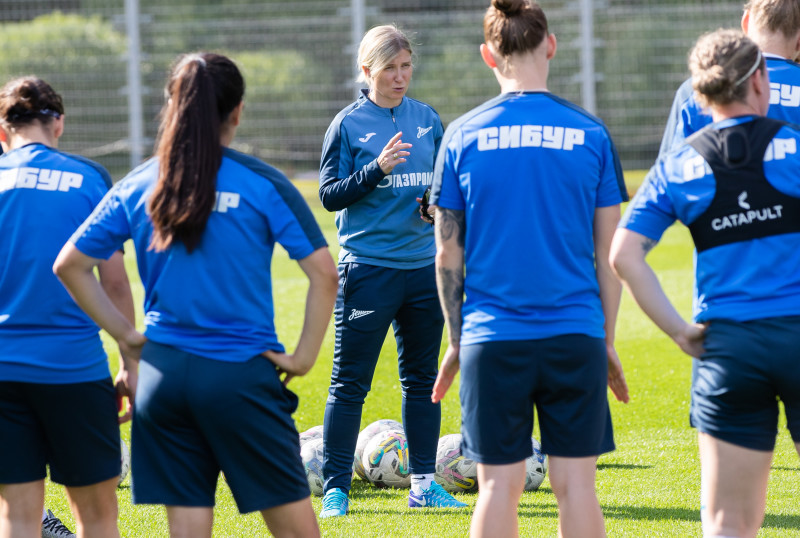 Тренировка женской команды «Зенит» перед матчем c «Рубином»