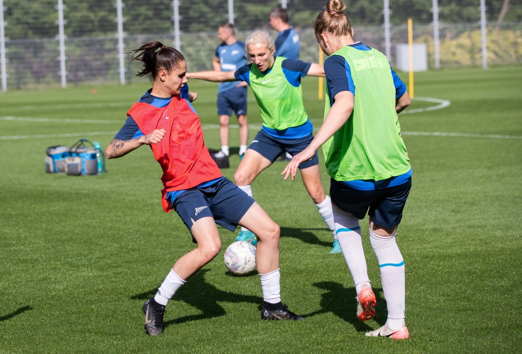 Тренировка женской команды «Зенит» перед матчем c «Рубином»