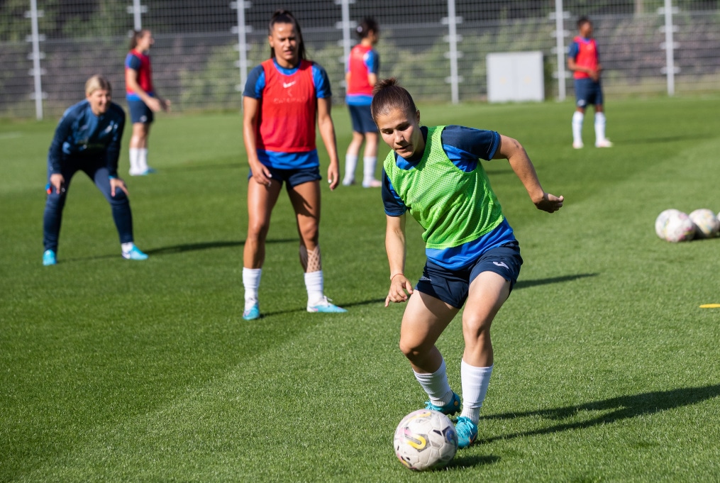 Тренировка женской команды «Зенит» перед матчем c «Рубином»