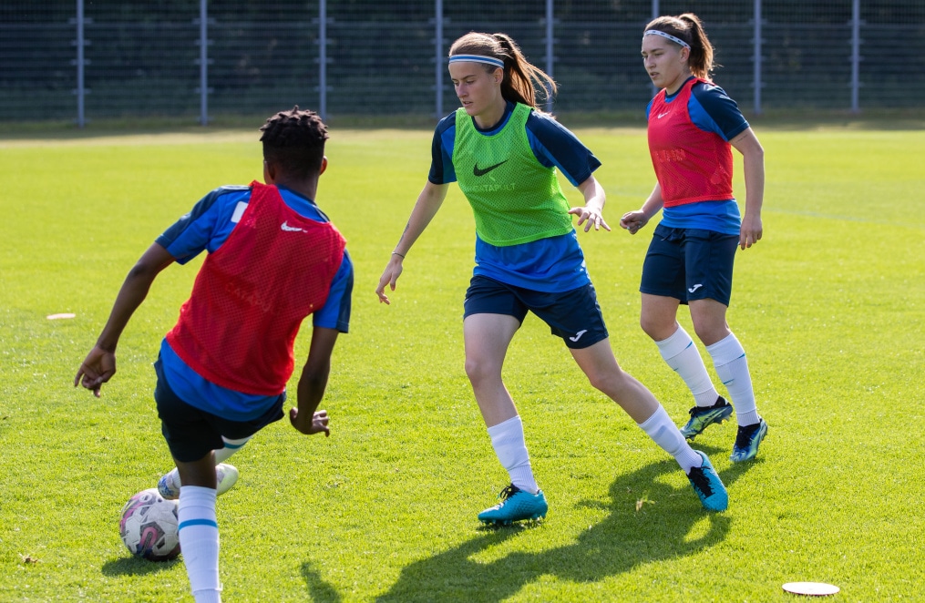 Тренировка женской команды «Зенит» перед матчем c «Рубином»