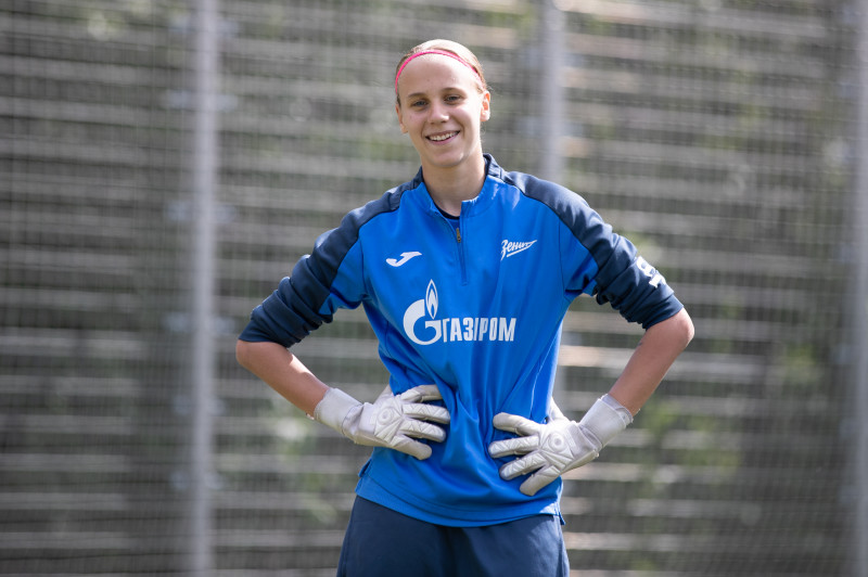 Тренировка женской молодежной команды «Зенит» перед выездом в Новосибирск