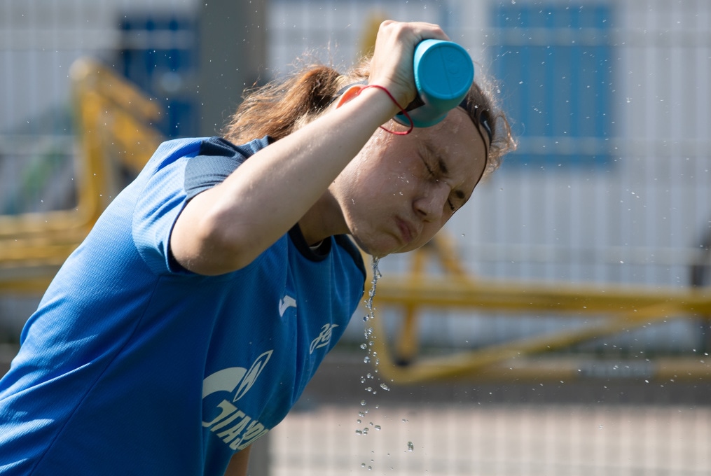 Тренировка женской молодежной команды «Зенит» перед выездом в Новосибирск