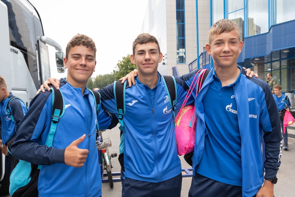 Выезд команд «Зенита» на матч 1-го тура ЮФЛ в Ростов-на-Дону