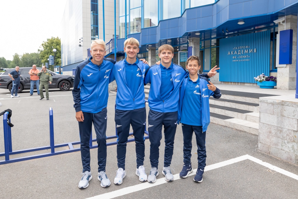 Выезд команд «Зенита» на матч 1-го тура ЮФЛ в Ростов-на-Дону