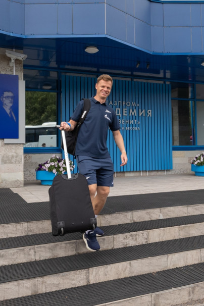 Выезд команд «Зенита» на матч 1-го тура ЮФЛ в Ростов-на-Дону