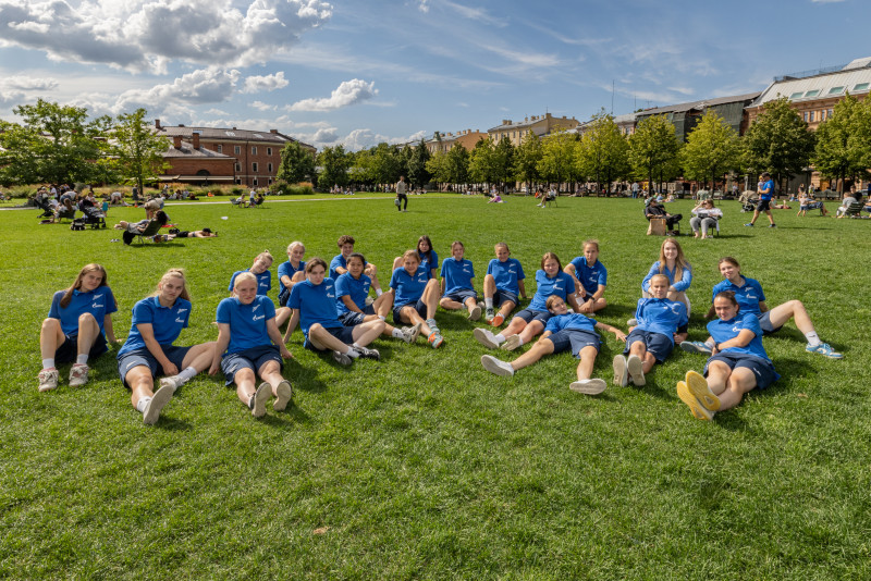 Экскурсия женской молодежной команды «Зенит» в галерею «Цифергауз»