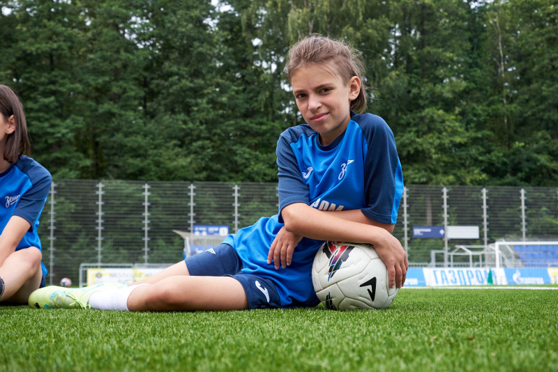 Тренировка женской команды «Зенит» U-14