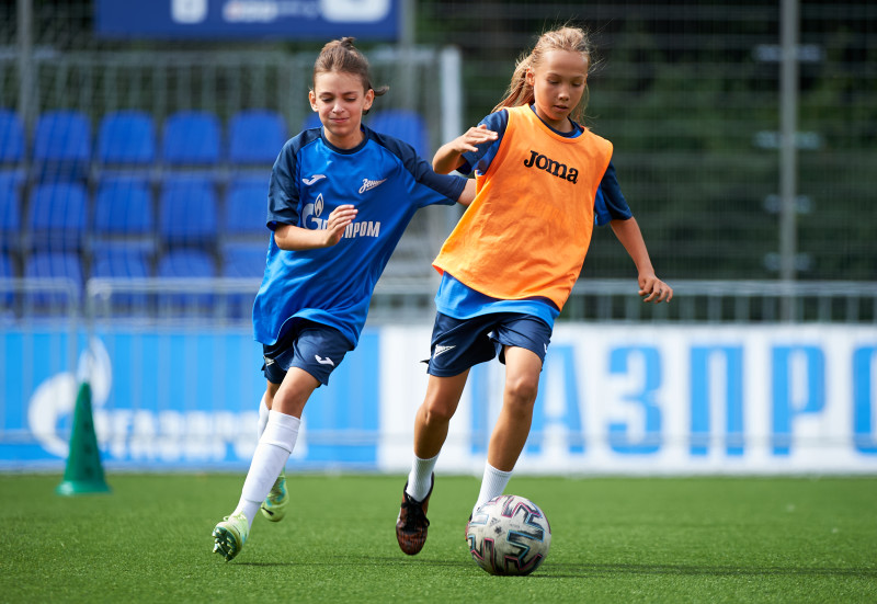 Тренировка женской команды «Зенит» U-14