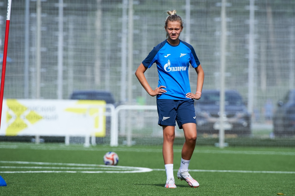 Тренировка женской команды «Зенит» U-14