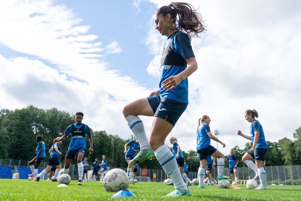 Тренировка женской команды «Зенит» перед матчем с «Динамо»