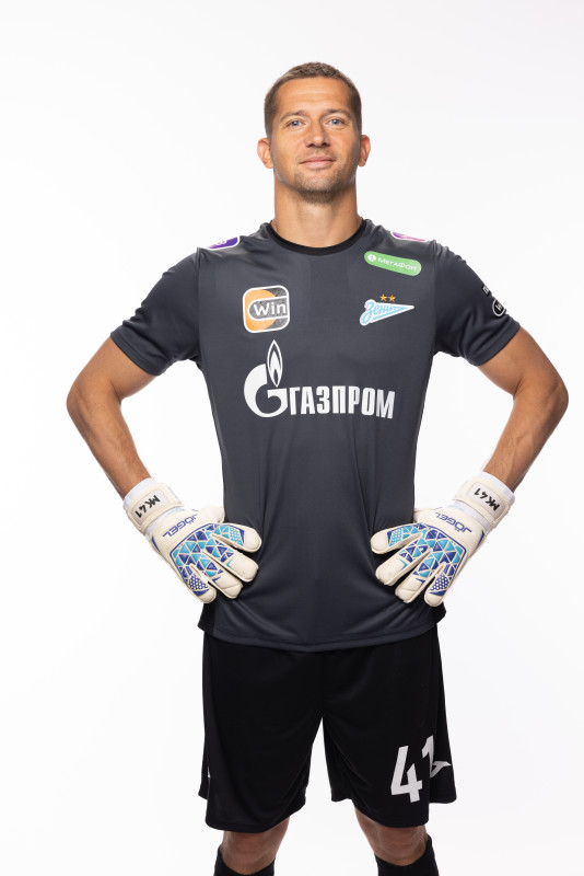 Индивидуальная фотосессия игроков ФК «Зенит» в форме Joma сезона 2023/24