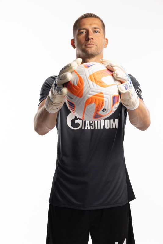 Индивидуальная фотосессия игроков ФК «Зенит» в форме Joma сезона 2023/24