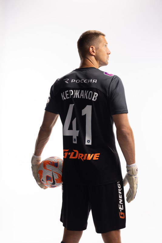 Индивидуальная фотосессия игроков ФК «Зенит» в форме Joma сезона 2023/24