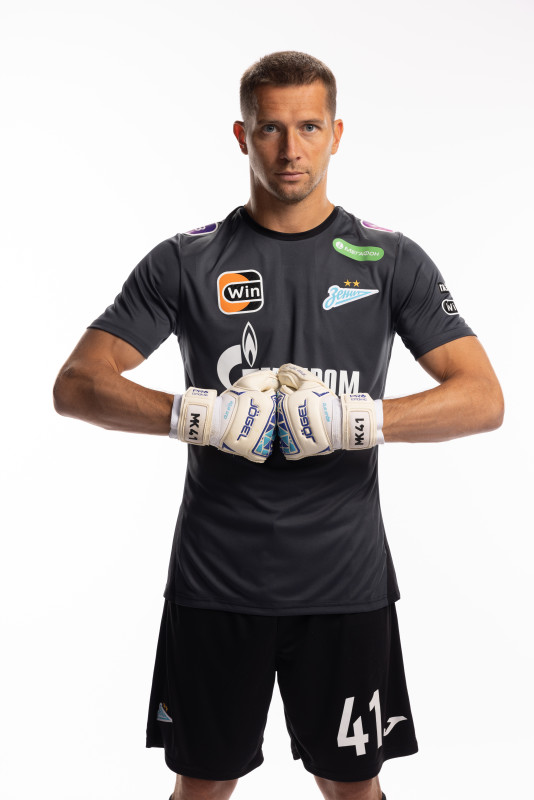 Индивидуальная фотосессия игроков ФК «Зенит» в форме Joma сезона 2023/24