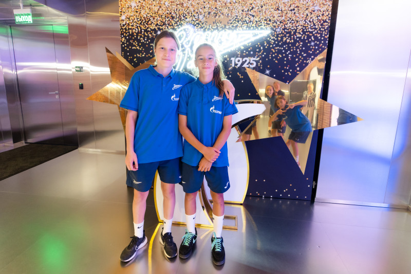 Экскурсия женской команды «Зенит»-U-14 в галерею «Цифергауз»