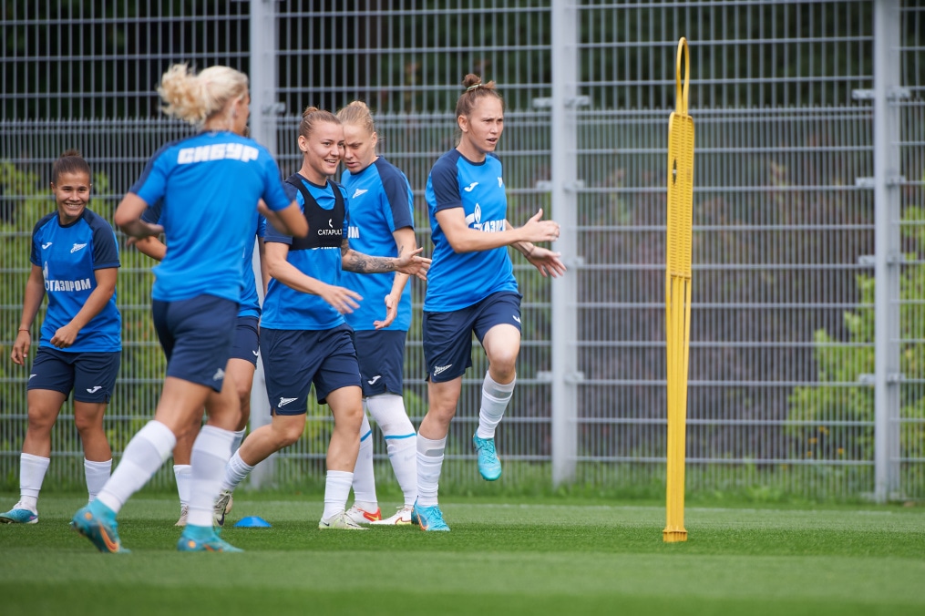 Тренировка женской команды «Зенит» перед матчем с «Динамо»