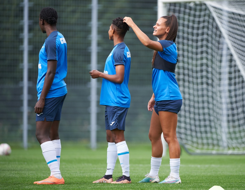 Тренировка женской команды «Зенит» перед матчем с «Динамо»