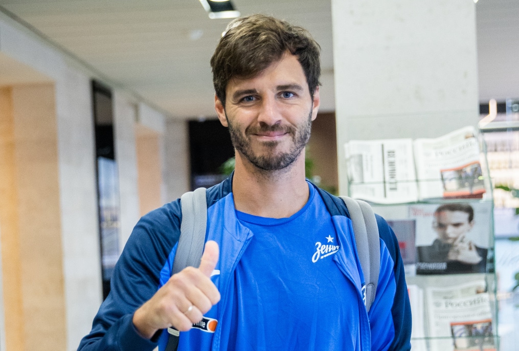 Вылет «Зенита» на матч со «Спатраком»