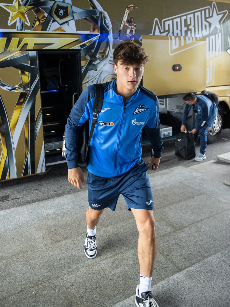 Вылет «Зенита» на матч со «Спатраком»