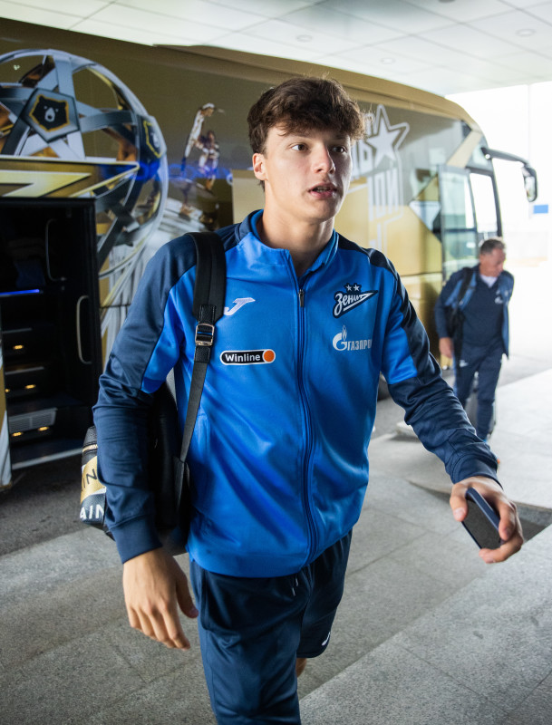 Вылет «Зенита» на матч со «Спатраком»