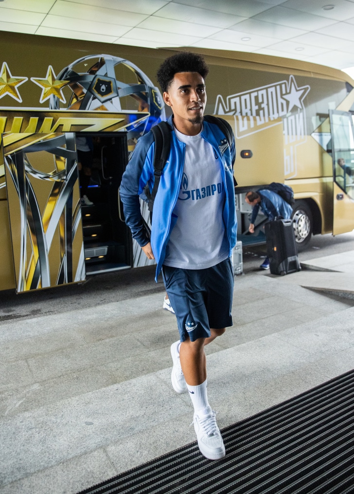 Вылет «Зенита» на матч со «Спатраком»