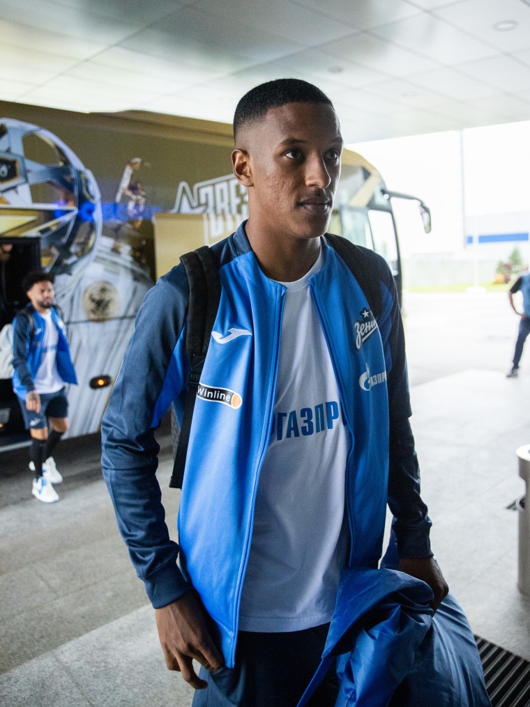 Вылет «Зенита» на матч со «Спатраком»