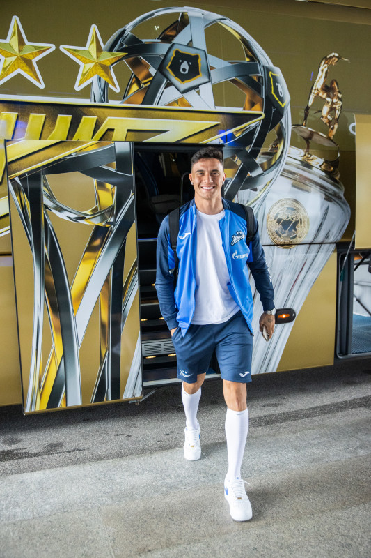 Вылет «Зенита» на матч со «Спатраком»