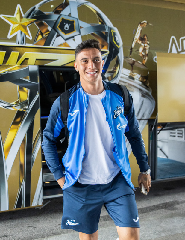 Вылет «Зенита» на матч со «Спатраком»