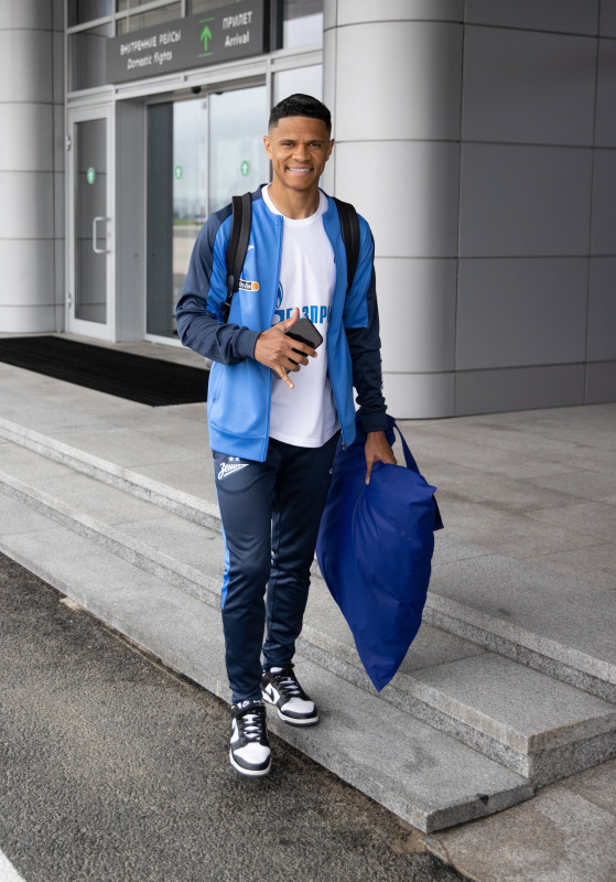 Вылет «Зенита» на матч со «Спатраком»