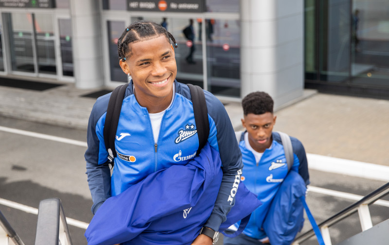 Вылет «Зенита» на матч со «Спатраком»