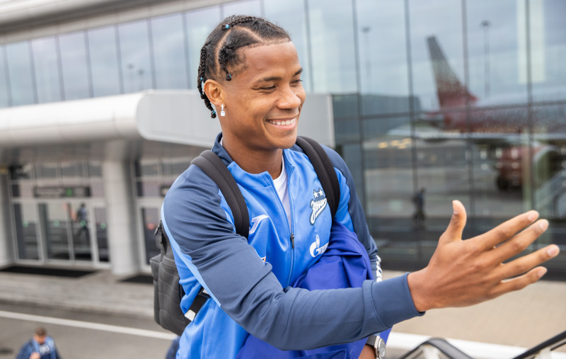 Вылет «Зенита» на матч со «Спатраком»