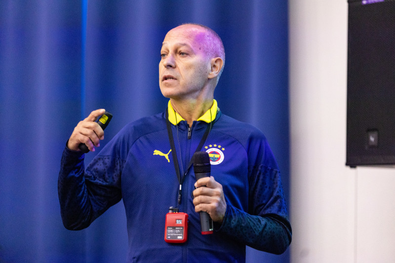 Хачыоглу М. — академия спортивного клуба «Фенербахче»