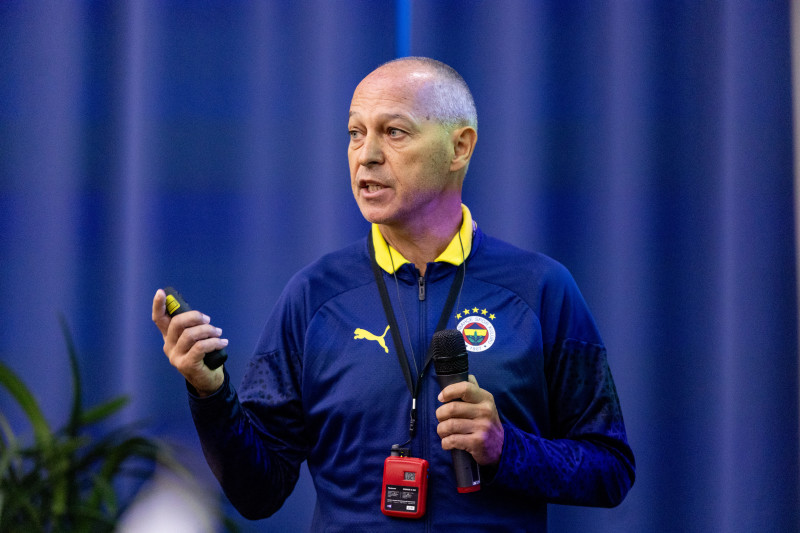 Хачыоглу М. — академия спортивного клуба «Фенербахче»