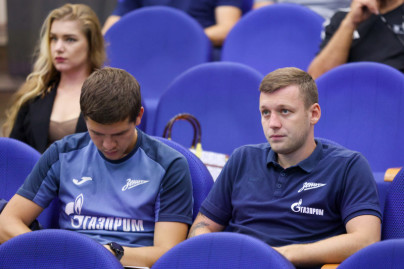 Иван Шабаров  — старший тренер молодежной сборной России по футболу