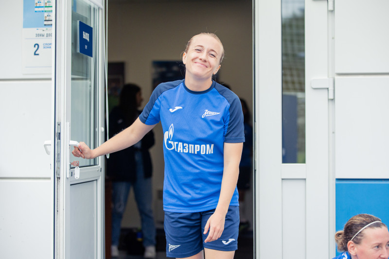 Тренировка женской команды «Зенит» перед матчем с ЖФК «Рязань-ВДВ»