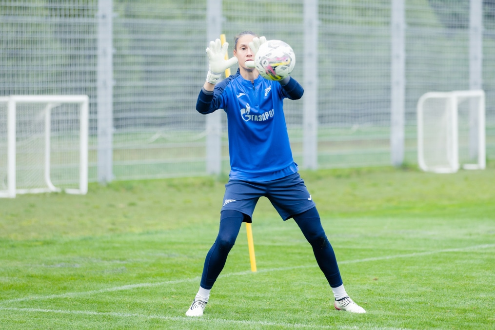 Тренировка женской команды «Зенит» перед матчем с ЖФК «Рязань-ВДВ»