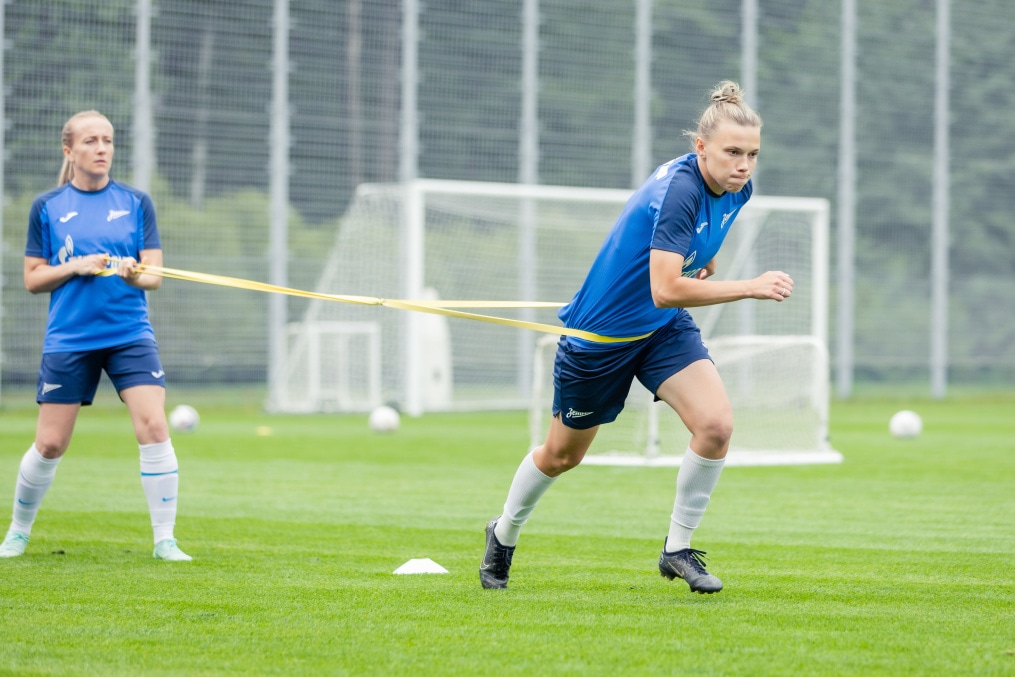 Тренировка женской команды «Зенит» перед матчем с ЖФК «Рязань-ВДВ»