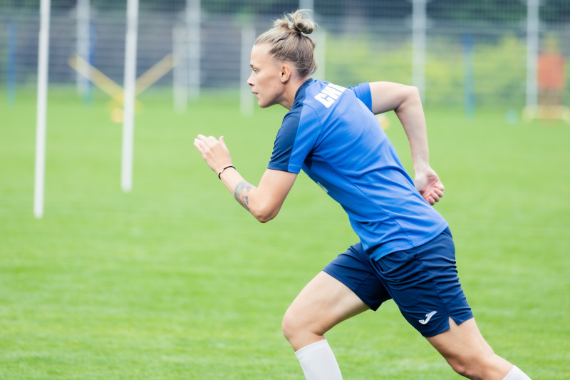 Тренировка женской команды «Зенит» перед матчем с ЖФК «Рязань-ВДВ»